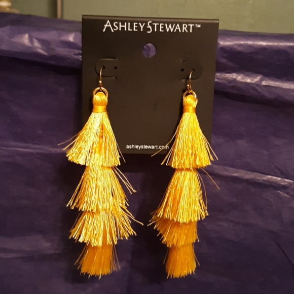 Ashley Stewart Accessories - Ashley Stewart earrings